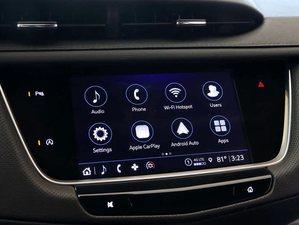 used 2024 Cadillac XT5 car, priced at $40,997