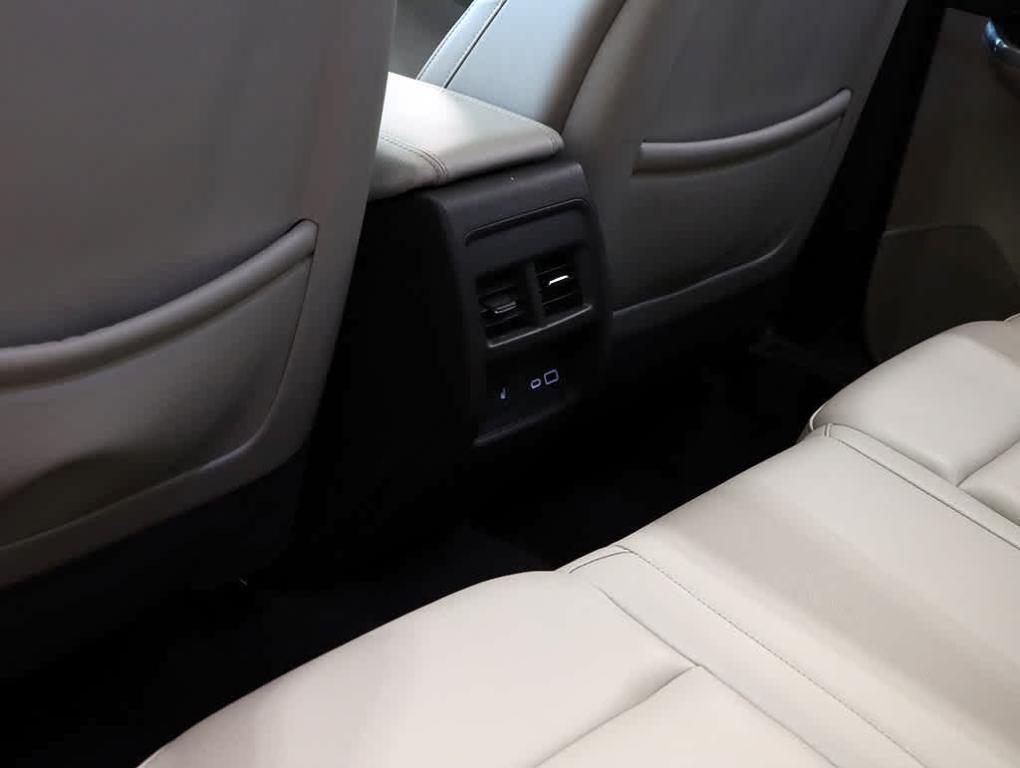 used 2023 Cadillac XT4 car, priced at $27,999