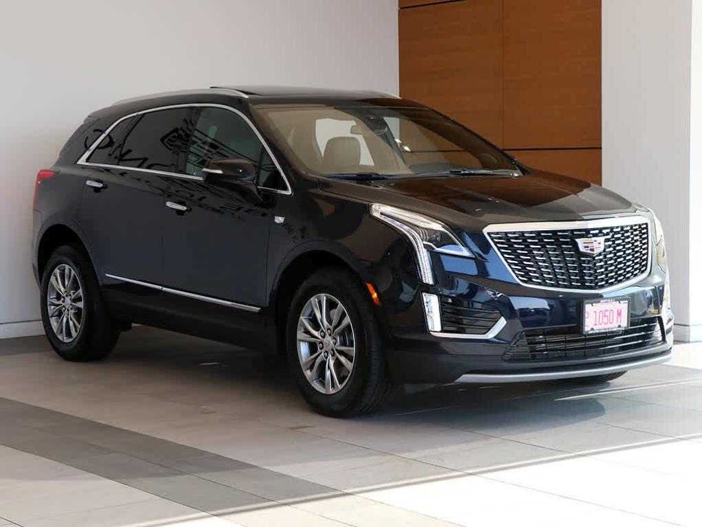 used 2022 Cadillac XT5 car, priced at $32,998