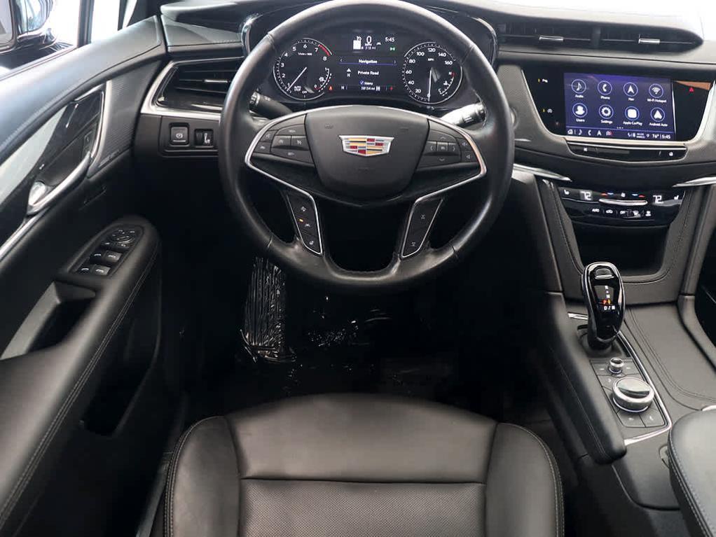 used 2022 Cadillac XT5 car, priced at $32,998