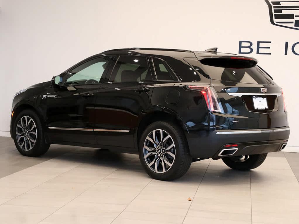 used 2021 Cadillac XT5 car, priced at $34,299