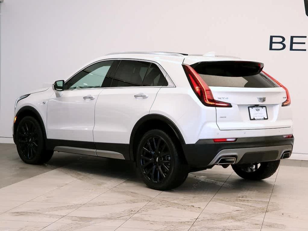 used 2022 Cadillac XT4 car, priced at $30,499