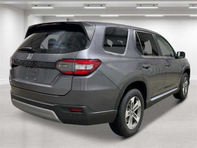 new 2025 Honda Pilot car, priced at $47,780