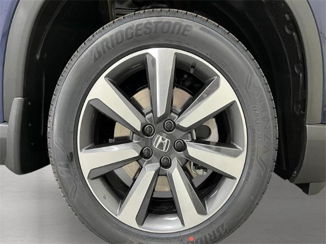 new 2025 Honda Pilot car, priced at $51,825