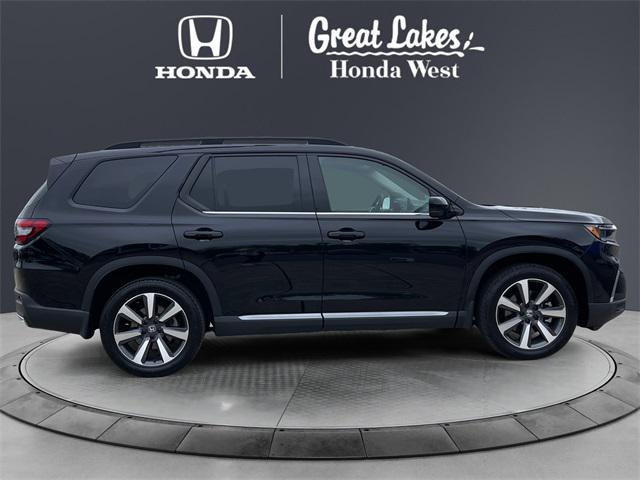 used 2025 Honda Pilot car, priced at $46,922