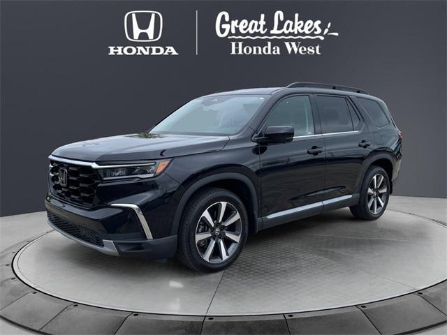 used 2025 Honda Pilot car, priced at $46,922