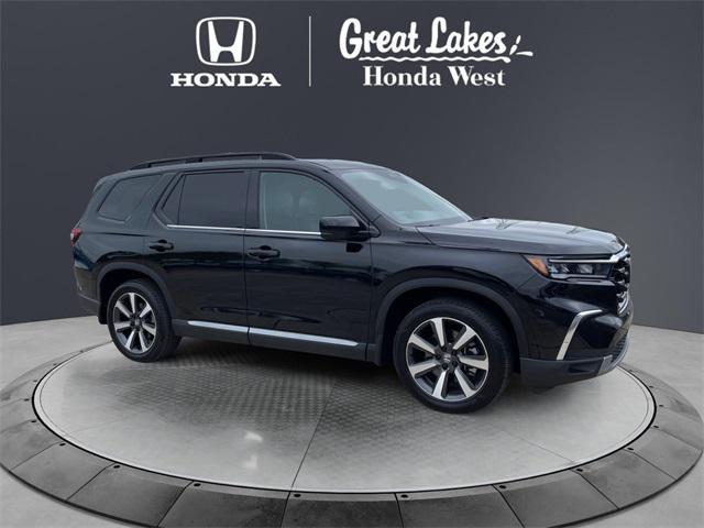 used 2025 Honda Pilot car, priced at $46,922