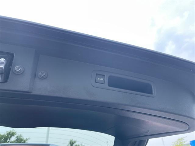 used 2023 Toyota Highlander Hybrid car, priced at $41,088