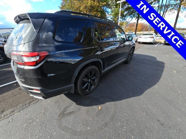 used 2025 Honda Pilot car, priced at $54,210