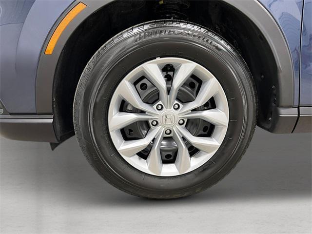 new 2025 Honda CR-V car, priced at $32,995