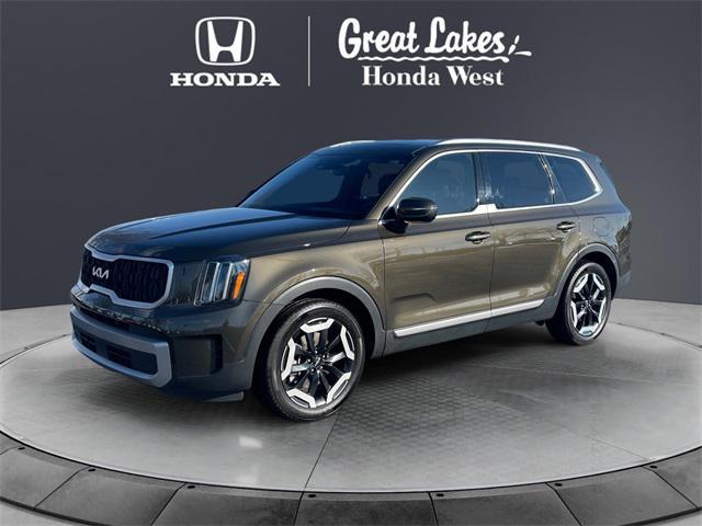 used 2023 Kia Telluride car, priced at $36,855