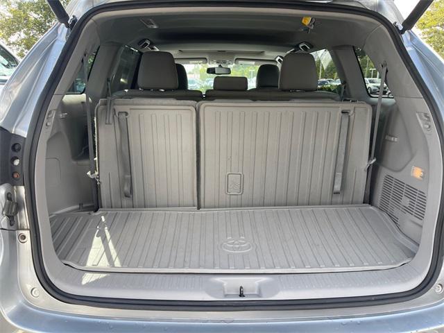 used 2015 Toyota Highlander car, priced at $16,988