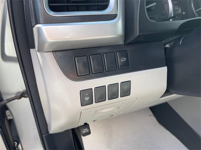used 2015 Toyota Highlander car, priced at $16,988