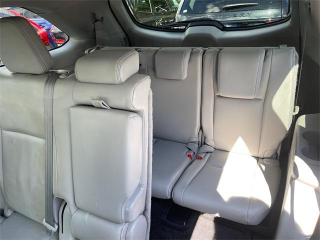 used 2015 Toyota Highlander car, priced at $16,988