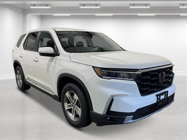 new 2025 Honda Pilot car, priced at $47,505
