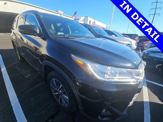used 2018 Toyota Highlander car, priced at $25,355