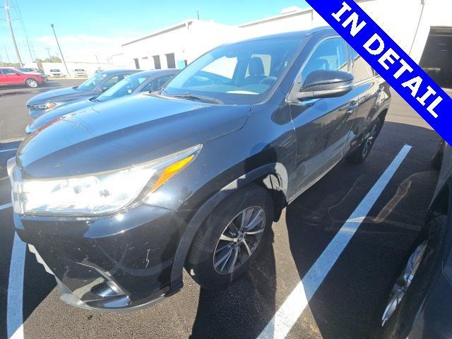 used 2018 Toyota Highlander car, priced at $25,355