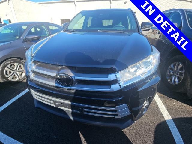used 2018 Toyota Highlander car, priced at $25,355