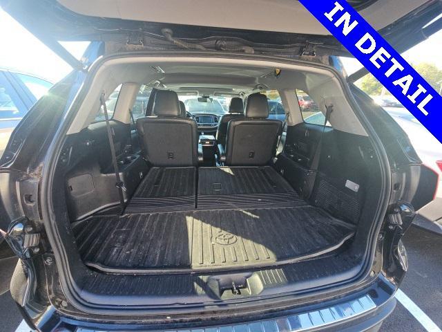 used 2018 Toyota Highlander car, priced at $25,355