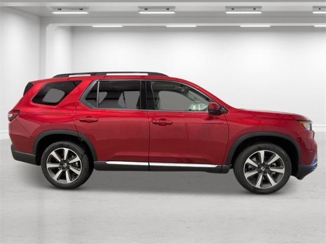 new 2025 Honda Pilot car, priced at $54,985