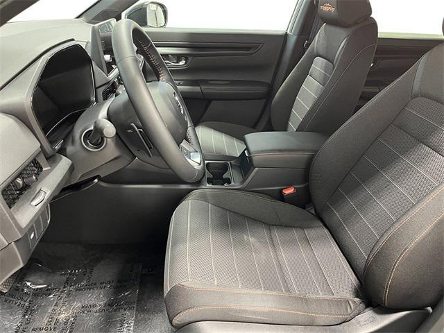 new 2026 Honda CR-V Hybrid car, priced at $40,195