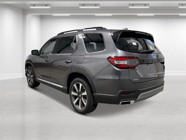 new 2025 Honda Pilot car, priced at $54,530