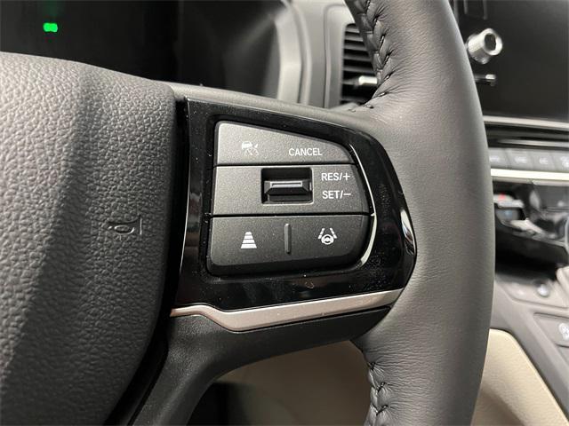 new 2026 Honda Odyssey car, priced at $44,290