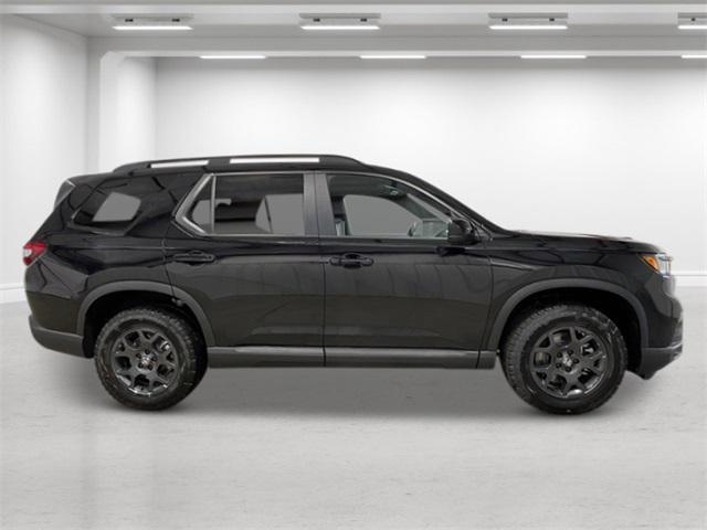 new 2025 Honda Pilot car, priced at $50,850