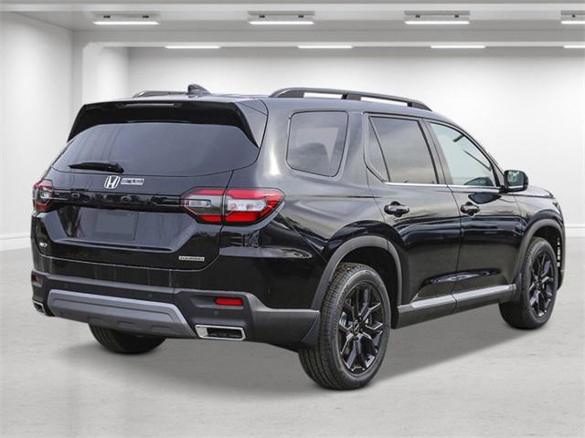 new 2025 Honda Pilot car, priced at $52,950