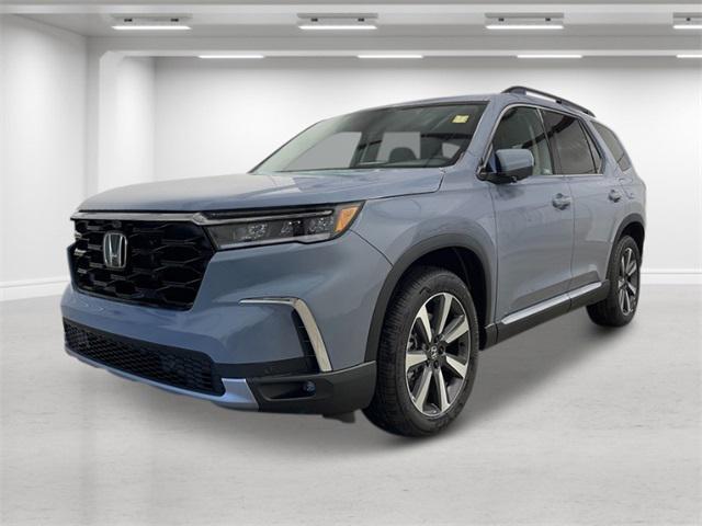 new 2025 Honda Pilot car, priced at $54,985