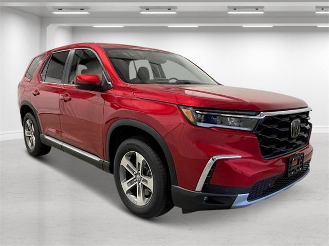 new 2025 Honda Pilot car, priced at $48,280