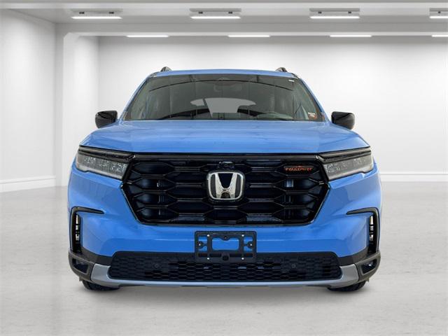 new 2025 Honda Pilot car, priced at $51,250