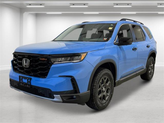 new 2025 Honda Pilot car, priced at $51,305