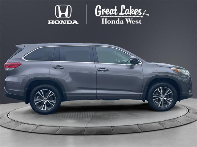 used 2018 Toyota Highlander car, priced at $17,988