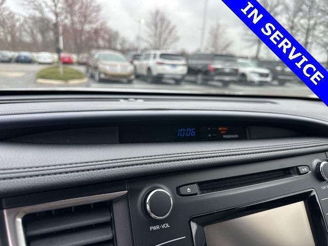 used 2018 Toyota Highlander car, priced at $17,655