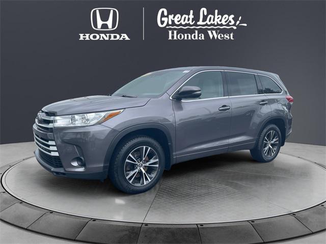 used 2018 Toyota Highlander car, priced at $17,988
