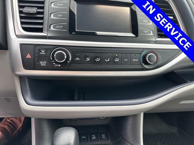 used 2018 Toyota Highlander car, priced at $17,655
