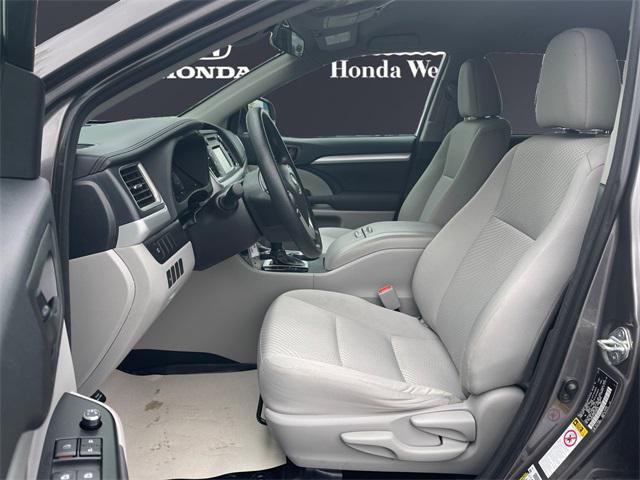 used 2018 Toyota Highlander car, priced at $17,988