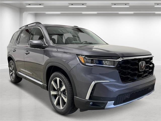 new 2025 Honda Pilot car, priced at $56,250