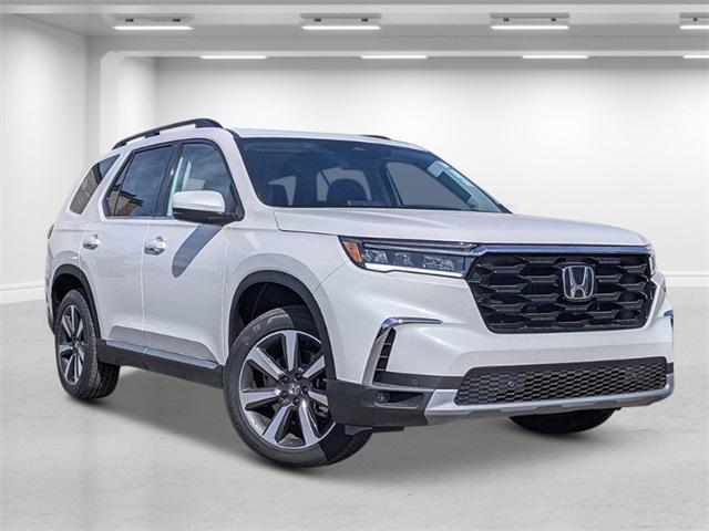 new 2025 Honda Pilot car, priced at $52,495