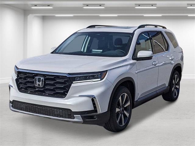 new 2025 Honda Pilot car, priced at $52,495