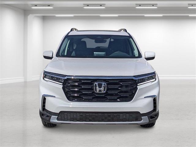 new 2025 Honda Pilot car, priced at $52,495