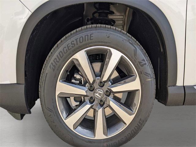 new 2025 Honda Pilot car, priced at $52,495