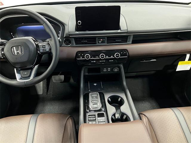 new 2025 Honda Pilot car, priced at $55,260