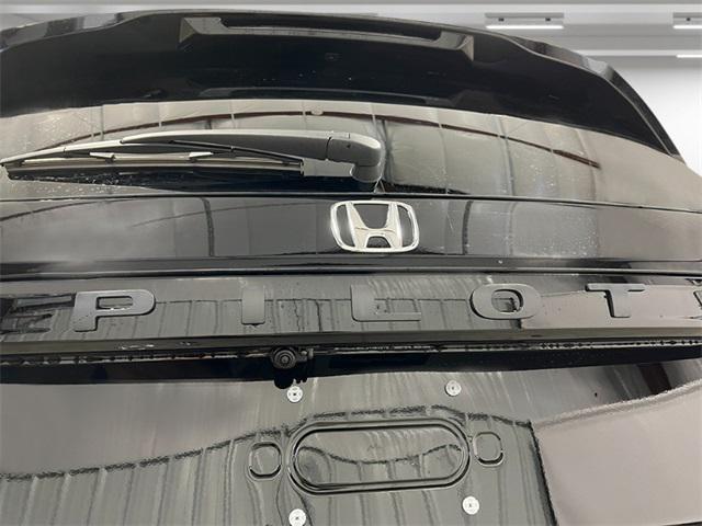 new 2025 Honda Pilot car, priced at $55,260