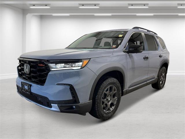 new 2025 Honda Pilot car, priced at $51,730