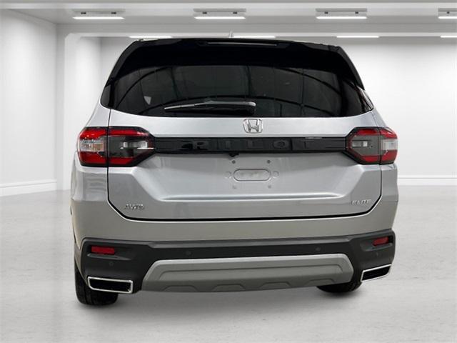 new 2025 Honda Pilot car, priced at $55,260