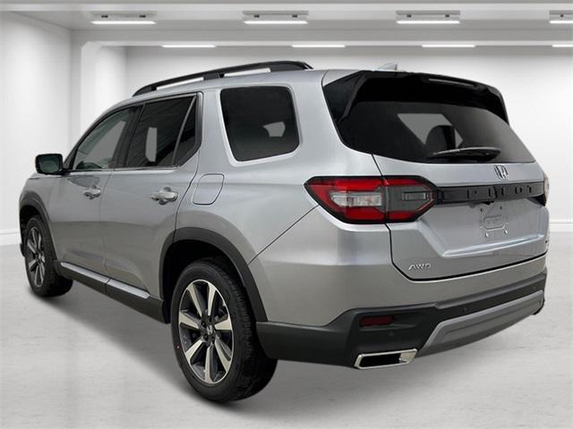 new 2025 Honda Pilot car, priced at $55,260