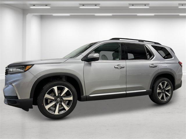 new 2025 Honda Pilot car, priced at $55,260