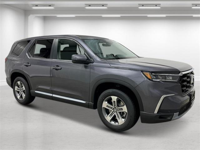 new 2025 Honda Pilot car, priced at $47,050